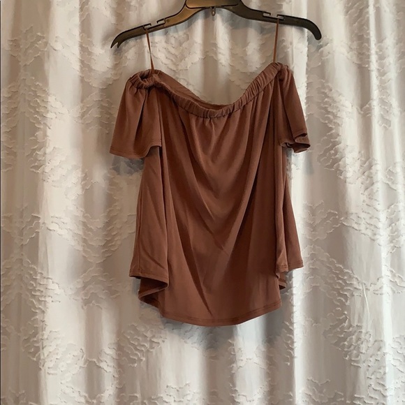 Top - Picture 2 of 2